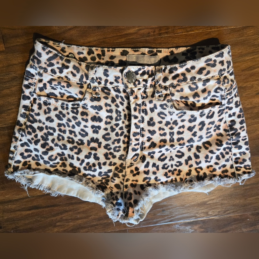 Crave Fame By Almost Famous Leopard Print Jean Shorts for Women